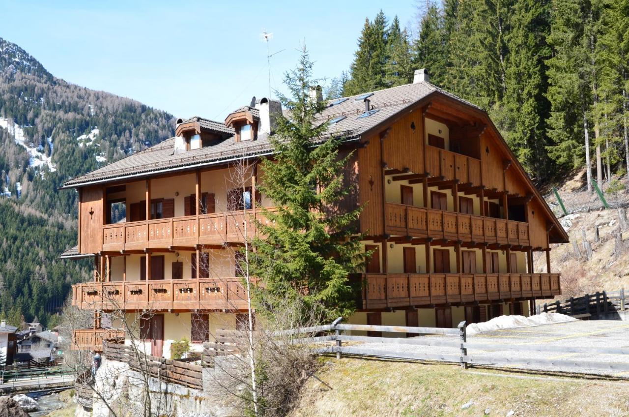Casa Del Bosco Appartement Canazei Buitenkant foto
